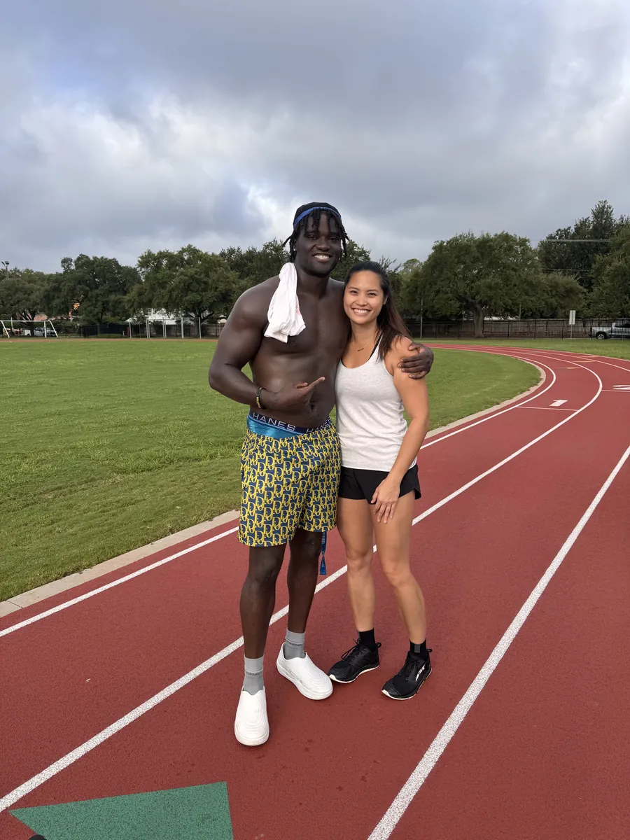 David Ojabo on the track with a Unify PT clinician